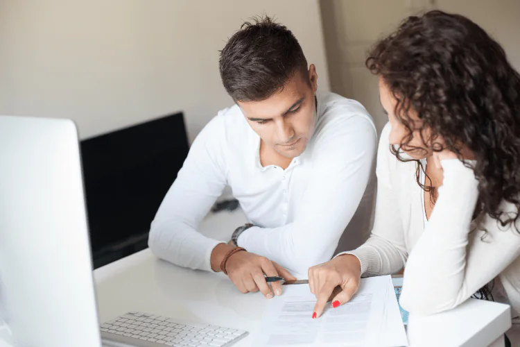 Balancing Control and Flexibility: Choosing Between Lifetime Gifting and Trusts